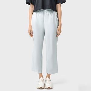 กางเกงวอร์มขาตรงข้อเท้าสั้นทรงหลวมสำหรับผู้หญิง - Product Image 4