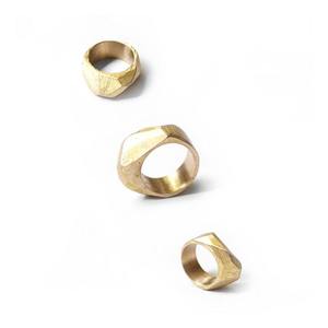 Servilletero de latón de precio al por mayor para comedor, Decoración de mesa de boda, servilletero de diseño de Metal de calidad sólida superior - Product Image 1