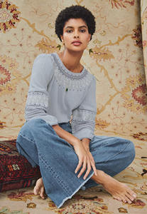 Blusa Bohemia de Lino/Algodón Orgánico con Borlas Bordadas, Diseño Sólido, Transpirable, Tejido No Tejido, Suministro ODM, Ropa de Oficina - Product Image 3