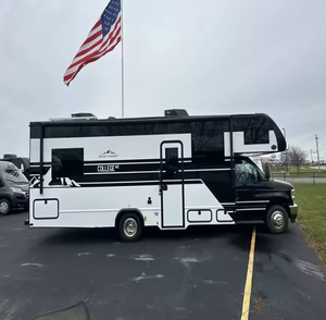Mejor Oferta: Autocaravana/Remolque de Viaje Usado CLEAN 2023 2024 2025 E-a-s-t To W-e-s-t C-o-l-l-e-g-e A-v-e-n-u-e 2711N-K - Product Image 1