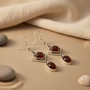 Boucles d'oreilles pendantes en onyx rouge élégantes et bohèmes pour femmes, en argent 925 plaqué or, Art Palace - Product Image 3