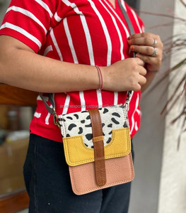 Nouveau Style sac à bandoulière en cuir de vachette recyclé haute qualité imprimé Animal sac à main en cuir véritable femmes tous les jours transporter Mini sacs - Product Image 3