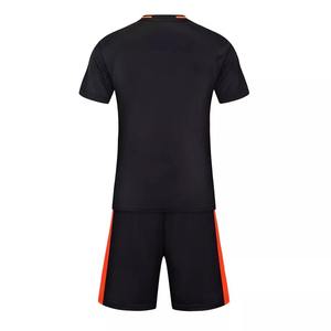 ชุดฟุตบอลชุดฟุตบอลทำจากโพลีเอสเตอร์ชุดฟุตบอลออกแบบโลโก้ได้ตามต้องการ100% - Product Image 6