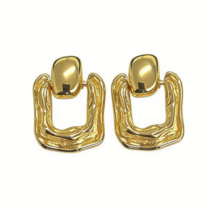 Pendientes de Aro de Acero Inoxidable para Mujer, Chapados en Oro de 18K, Diseño Minimalista Vintage, Joyería Elegante en Color Oro y Plata - Product Image 1