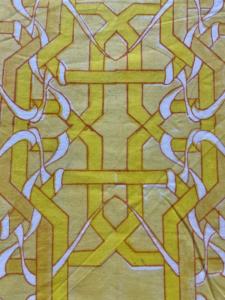 ผ้าฝ้ายพิมพ์ลายด้วยมือ ลายเรขาคณิตแบบอินเตอร์ล็อค สีเหลืองมัสตาร์ด - Product Image 2