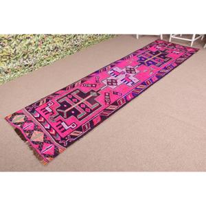 Alfombra Vintage de 2.9x11 pies, Alfombra Turca de Lana con Diseño de Camuflaje Rosa y Morado - Product Image 2