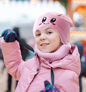 Fashionable knitted beanie hat for men and <b>women</b> warm soft touch fabric modern winter streetwear perfect for cold <b>weather</b> - Product Image 4