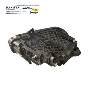 Phares de remplacement pour Mercedes-Benz Classe C W205 2015-2018 C160-C450/C63 12V OEM A2059067603/RH & A2059067503/LH - Product Image 6