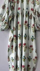 ชุดคลุมเข่าผ้าฝ้าย100% งานทำด้วยมือชุดเดรสคลุมเข่าลายหัวใจสีแดงชุดเดรสหลวมลายทางแขนพัฟผ้าทอเอวหลวมพอดีตัว - Product Image 6