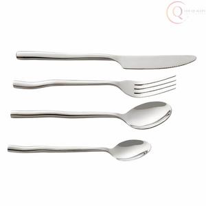 Ensemble de couverts professionnels pour la restauration hôtelière et les cafés |   Couverts en acier inoxydable durables - Product Image 6