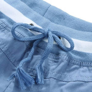 บริการ OEM สินค้ามาใหม่ กางเกงขาสั้นผู้ชายผ้าฝ้าย ดีไซน์ตามสั่ง ลายเรียบ สไตล์ลำลอง เอวกลาง แบรนด์ส่วนตัว ขายส่งสำหรับผู้ใหญ่ จัดส่งรวดเร็ว - Product Image 2