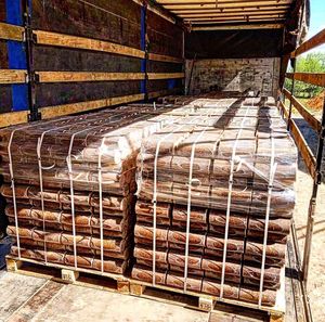Bois en gros, granulés de bois de qualité supérieure, faible teneur en cendres, brûleurs à biomasse de haute qualité, briquettes naturelles. - Product Image 6