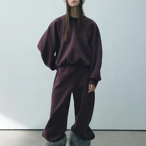 Nouvel ensemble deux pièces tendance pour femme : pantalon évasé superposé en molleton épais French Terry avec ceinture en maille et dentelle, style streetwear, personnalisable OEM - Product Image 5