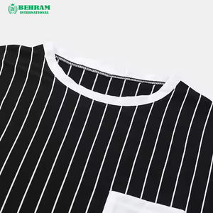 เสื้อยืดโอเวอร์ไซส์ทรงหลวมสำหรับผู้ชาย ผ้าเจอร์ซีย์ 220 กรัม คุณภาพระดับพรีเมียม ผลิตจากผ้าฝ้าย 100% รับสกรีนโลโก้ตามแบบ  รักษ์โลก - Product Image 3