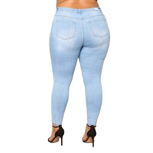 Venta al por mayor de pantalones vaqueros de las mujeres de alta calidad a granel Stock Super Precio bajo pantalones vaqueros de mezclilla ropa stock de algodón teñido ligero hecho - Product Image 2