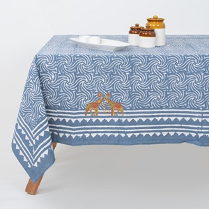 Mantel de Algodón Indio Hecho a Mano, Ecológico, con Estampado Floral Dabu, para Decoración Tradicional del Hogar - Product Image 3
