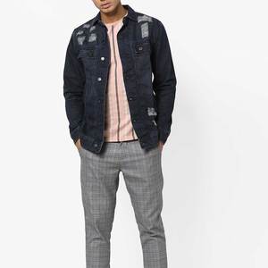 Veste en jean matelassée personnalisée pour hommes en grande quantité pour l'hiver vêtements à fleurs brodés sur toute la surface veste en jean pour hommes - Product Image 4