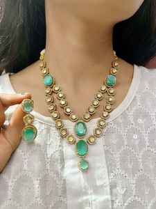 Ensemble de collier Polki à double couche avec boucles d'oreilles pour femmes, parfait pour les soirées, collier de luxe en laiton de qualité supérieure - Product Image 6