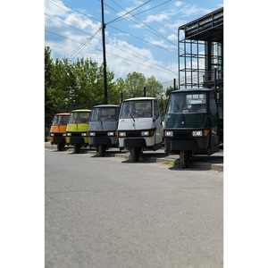 Venta al por Mayor de Triciclo Motorizado Piaggio Ape 50 Modelo 2025 para Pasajeros, Capacidad de Carga de 1000 kg, Venta de Stock para Entrega de Café - Product Image 2