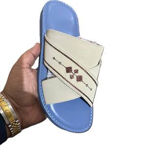 Chaussures arabes tendance pour hommes, chappal ARABIC : fabriquées en cuir PU de qualité, semelle en caoutchouc durable pour un usage quotidien - Product Image 1