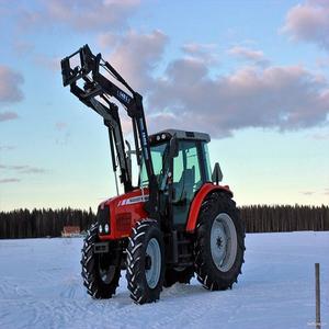 Compre el tractor Massey Ferguson 5400 con calidad superior y entrega rápida para una agricultura eficiente y un rendimiento confiable hoy - Product Image 4