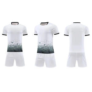 Оптовая цена на индивидуальные футбольные формы: Комплект футбольной экипировки с полноцветной печатью по всей поверхности для команды - Product Image 5