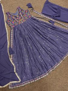 NUEVO TRAJE DE 3 PIEZAS LUNCHING COLECCIÓN HIT DESIGNER HERMOSO PANTALÓN LARGO KURTI-PLAZO CORTE NAIRA CON DUPATTA A PRECIO AL POR MAYOR - Product Image 3