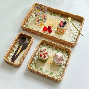 Bandeja rectangular de ratán lacado de Vietnam, tejida a mano con Incrustaciones de nácar para un servicio y decoración elegantes - Product Image 5