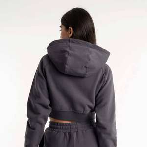 Chándal de tacto suave diseñado para un uso fácil, opción de marca personalizada para uso activo, atuendos casuales y estilo urbano. - Product Image 5