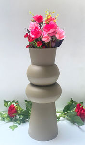 Florero de boda de hierro hecho a mano de tendencia reciente logotipo personalizado capa de polvo terminado para la decoración del hotel en casa-Metal al por mayor - Product Image 6