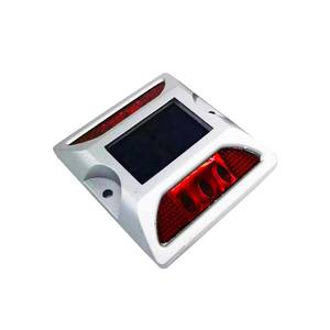 Borne routière LED blanche, lumière d'avertissement, résistante aux intempéries, en aluminium, montage au sol solaire, marquage routier, IP68, marqueur de voie d'accès, visibilité de 800 m - Product Image 4