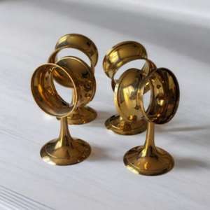 Servilleteros de latón con un acabado antiguo atemporal e ideales para bodas y banquetes y elegantes ajustes de mesa para el hogar - Product Image 4