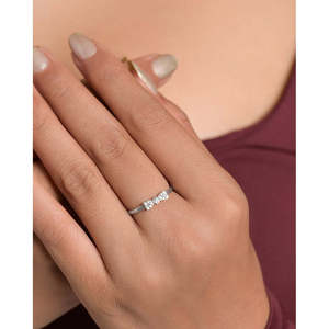 Anillos de Plata de Ley 925 de Primera Calidad para Mujer, Chapados en Rodio con Diamante o Zirconia de Corte Ovalado para Bodas - Product Image 4
