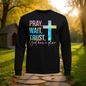 Maglietta Religiosa a Maniche Lunghe con Stampa Tie Dye 'Preghiera, Pazienza, Fiducia in Dio', Abbigliamento Promozionale a Tema Fede - Product Image 3