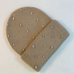 Bonnets d'hiver imprimés avec logo de qualité supérieure Variété tissée Respirant Motifs doux Cartoon Plaid Bonnets à bas prix - Product Image 6