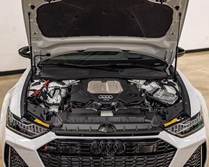 2022 RS6 Avant 591-hp Turbo V8 AWD con Paquetes Executive y Black Optic - Product Image 2