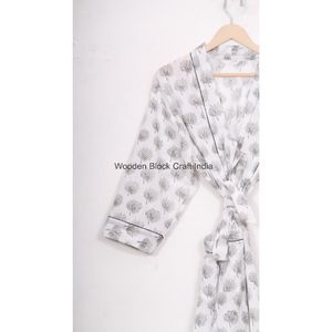 Kimono de algodón con estampado floral y bloque de mano único, escote en V con diseño simple y estampado floral con un toque de Patrimonio Cultural - Product Image 5