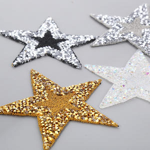 Parche Termoadhesivo de PVC con Forma de Estrella de Cinco Puntas, Hecho a Mano, con Pedrería, para Decoración de Sombreros, Bolsos y Ropa - Product Image 3