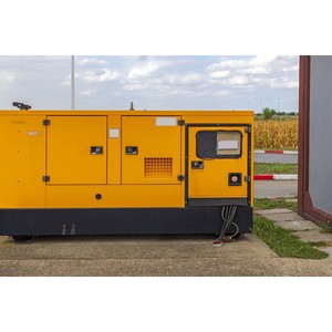 Groupe électrogène diesel 60 kVA triphasé avec démarrage électrique 24 V CC, refroidissement par air, 50/60 Hz, efficacité 100 % - Product Image 1