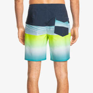 Shorts de bain personnalisés écologiques respirants en polyester à séchage rapide pour hommes avec cordon de serrage et logo personnalisé - Product Image 5