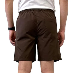 กางเกงขาสั้นเอวกลางระบายอากาศได้ดีผ้าไนลอน100% เป็นมิตรกับสิ่งแวดล้อมสำหรับผู้ชายสไตล์สตรีทแบบปรับแต่งได้คุณภาพสูง - Product Image 6