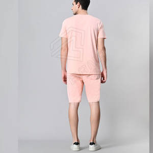 Conjuntos de camisetas y pantalones cortos transpirables para hombre, venta al por mayor, conjuntos cortos personalizados de verano para hombre, logotipo y talla personalizados de alta calidad - Product Image 2