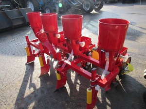 เครื่องปลูกข้าวโพดพร้อมใส่ปุ๋ย ผลผลิตสูง หลายแถว รับประกัน 1 ปี - Product Image 4