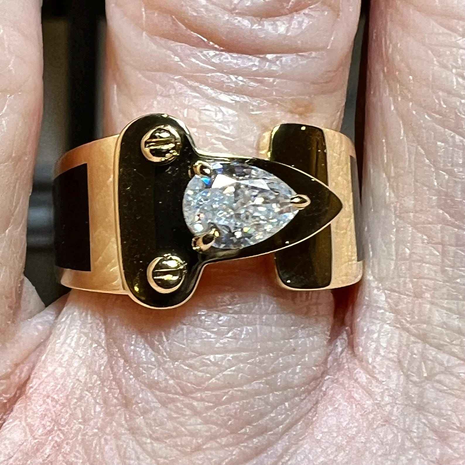 เยลโลว์โกลด์ 10k