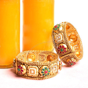 Wholesale Custom Made <b>Gold</b> Plated Trendy Bangles Freshwater Pearl Natural Stone New Arrival Hot Sale Durable Material Women's - Product Image 5