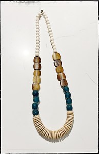 El mejor diseño de joyería india, collar ajustable azul y blanco de moda, ropa de arte ligera hecha de madera de resina inspirada en estilo Ángel - Product Image 3