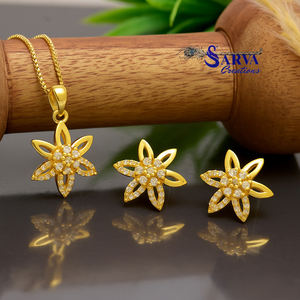 Ensemble collier et boucles d'oreilles pendantes en argent sterling avec fleur en moissanite, bijoux floraux, fabricant de bijoux sur mesure - Product Image 3