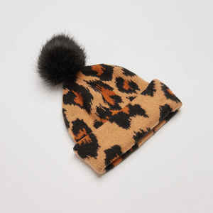 หมวกบีนนี่ผ้าถักสำหรับทั้งชายและหญิงระบายอากาศได้ดีสินค้ามาใหม่หมวกผ้าแจ็คการ์ดผลิตในปากีสถานโลโก้ตามสั่ง - Product Image 3