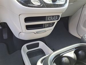 CHRYSLER PACIFICA TOURING L FWD 2022 d'occasion LHD/RHD - Product Image 3