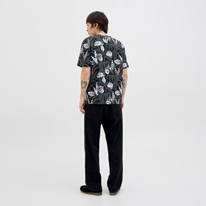 Camiseta de Punto Sublimada Personalizada de Moda, Fabricante OEM, Marca Privada, Estilo Urbano, Secado Rápido, Suave, Cómoda e Informal - Product Image 2